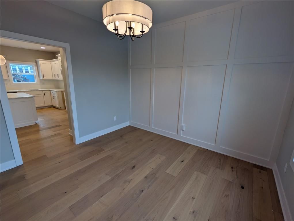 2372 NE Colonnade Avenue — photo 9