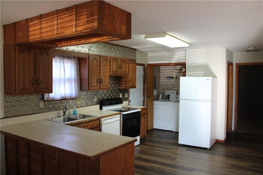 1004 N Grand Street — photo 10