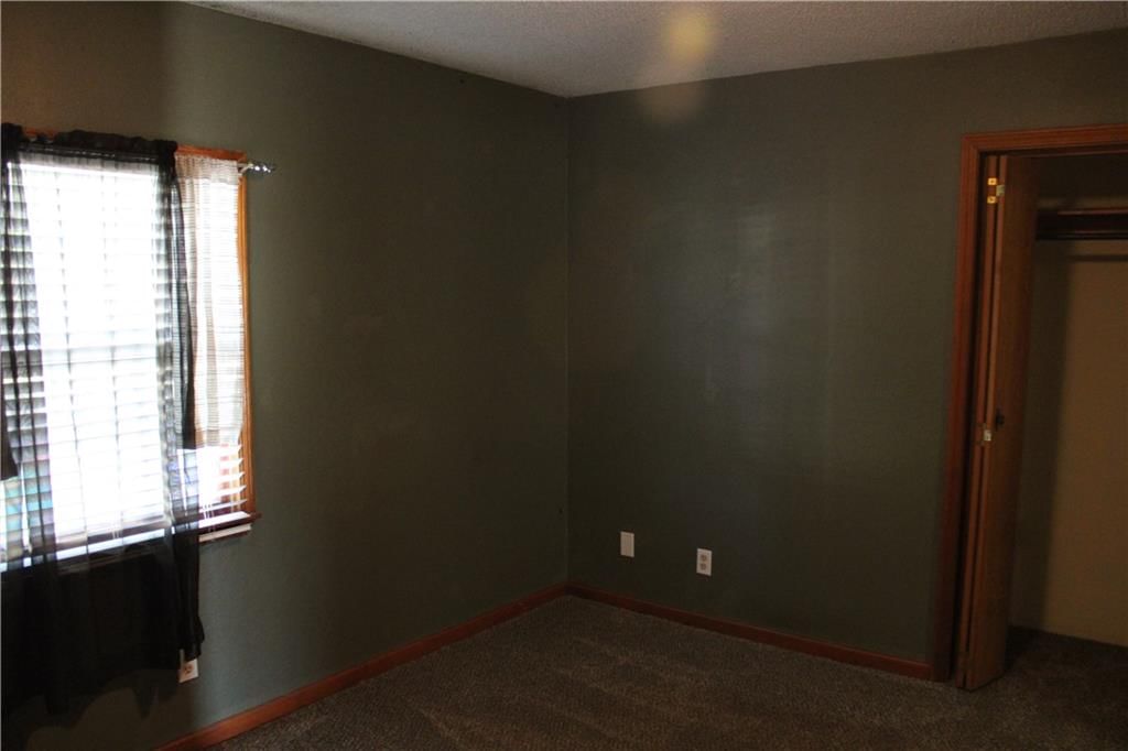 1004 N Grand Street — photo 15
