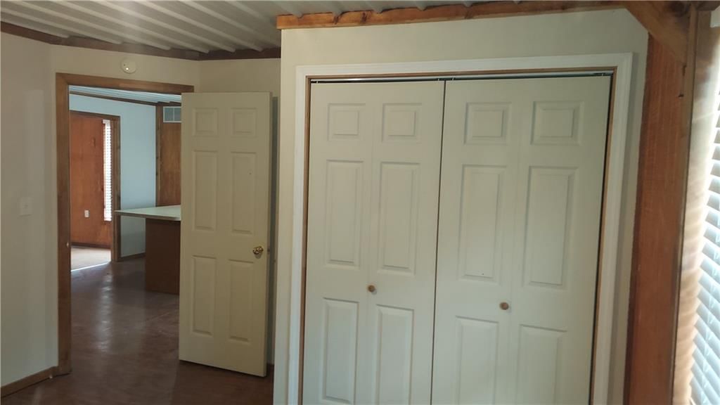 262 E 2100th Road — photo 37