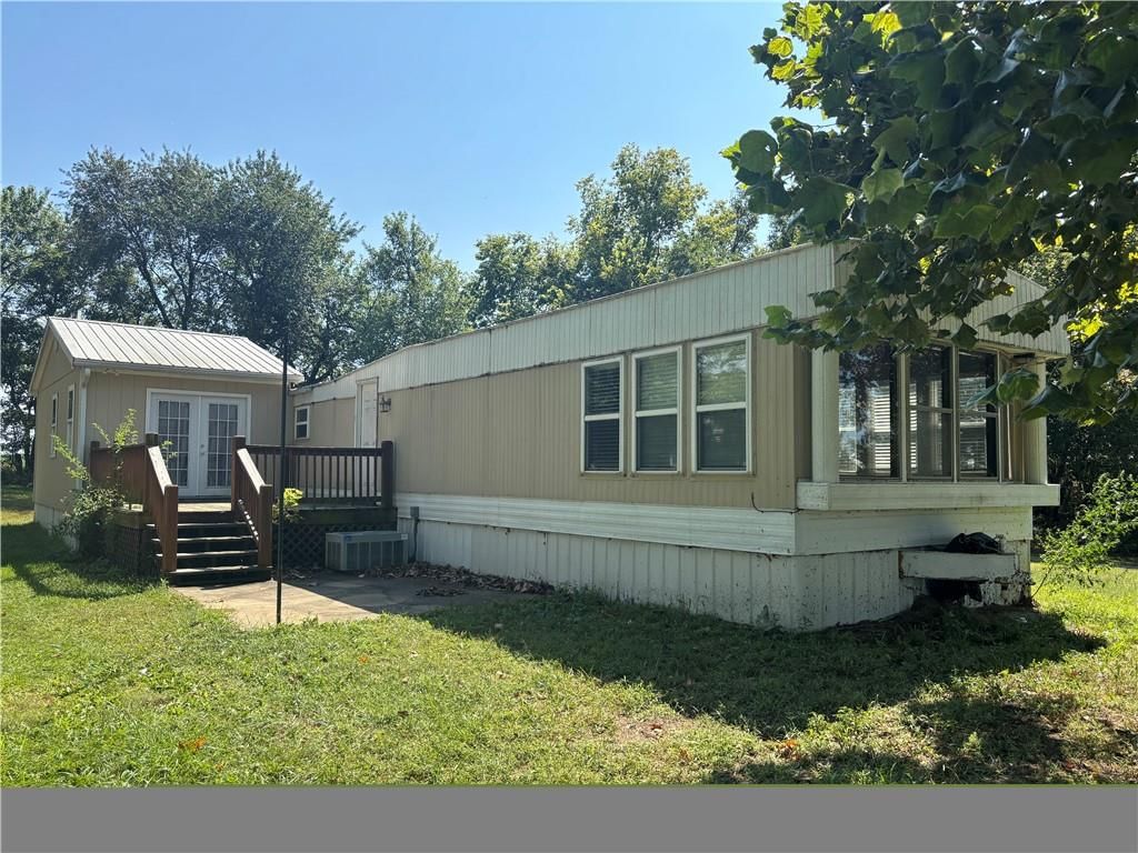 262 E 2100th Road — photo 77