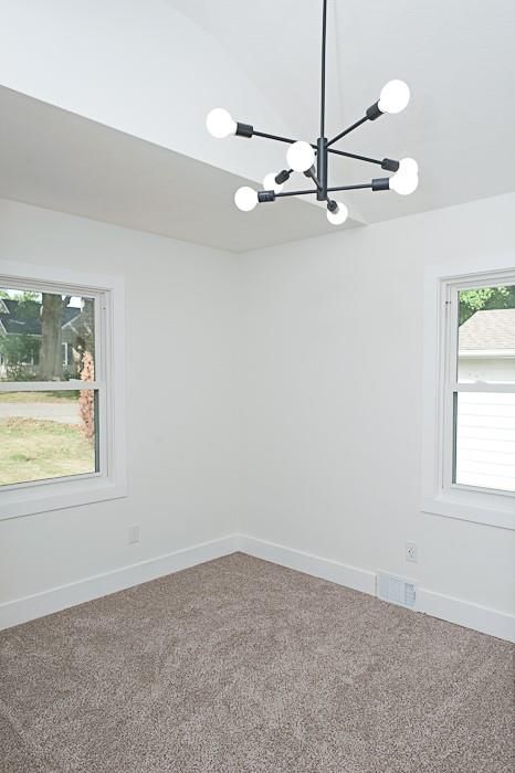 3647 N Grand Avenue — photo 17