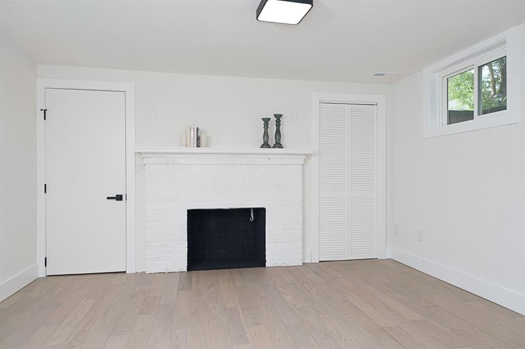 3647 N Grand Avenue — photo 24