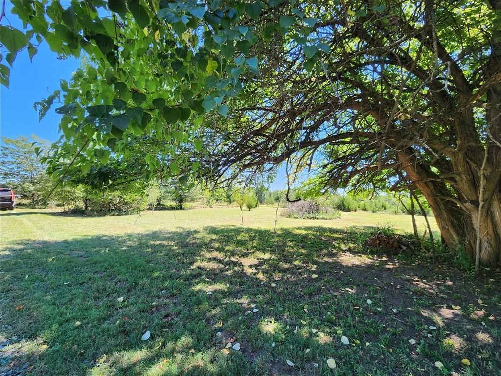 42 Iowa Drive — photo 2
