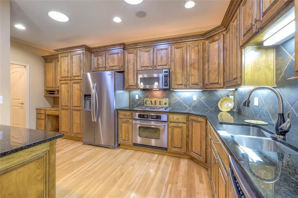 6105 W 102nd Court — photo 10
