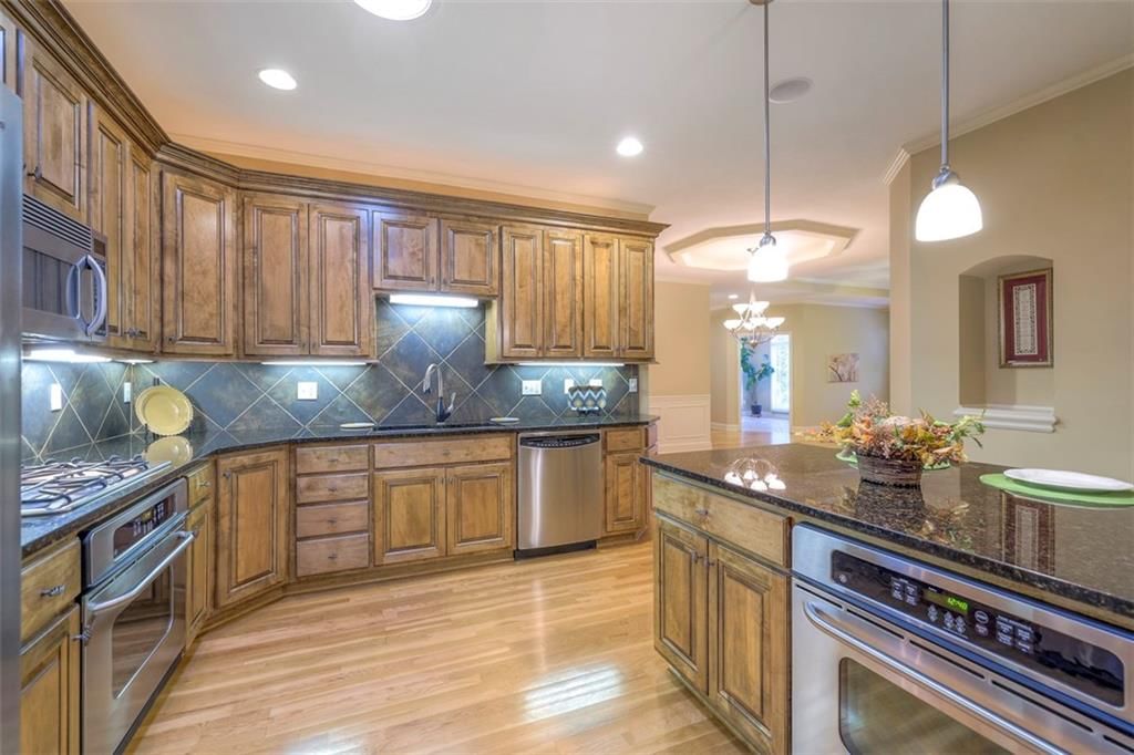 6105 W 102nd Court — photo 11