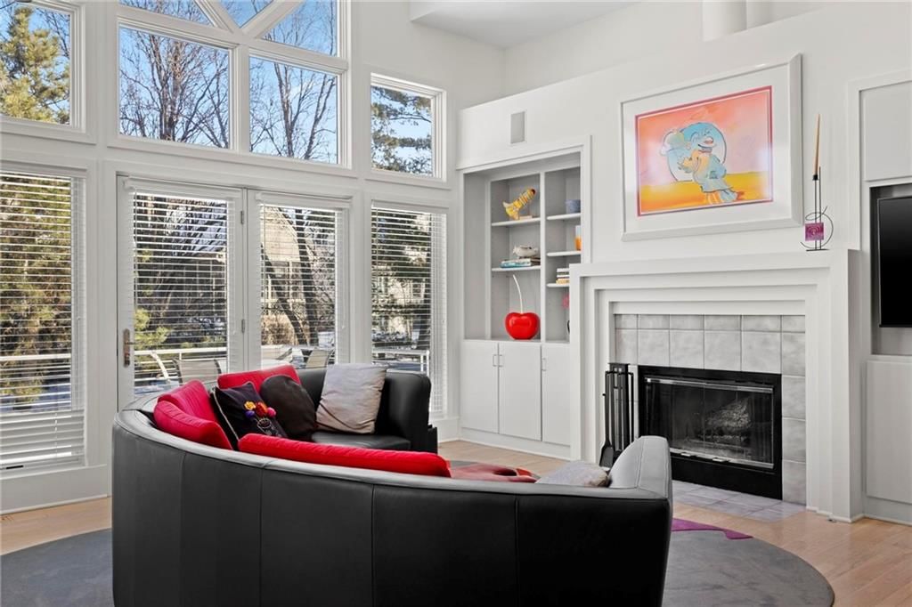 2112 W 117th Street — photo 15