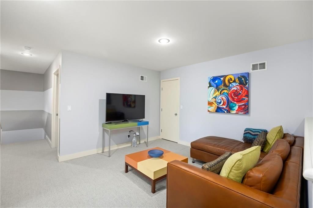 2112 W 117th Street — photo 25