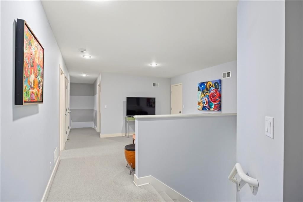 2112 W 117th Street — photo 32