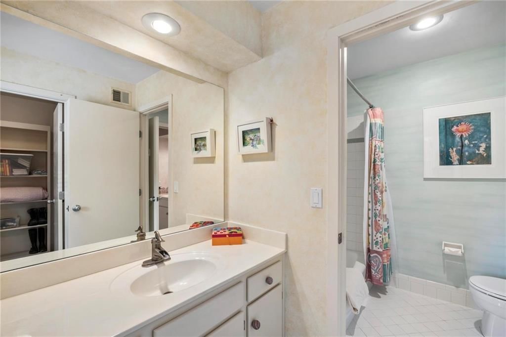 2112 W 117th Street — photo 36