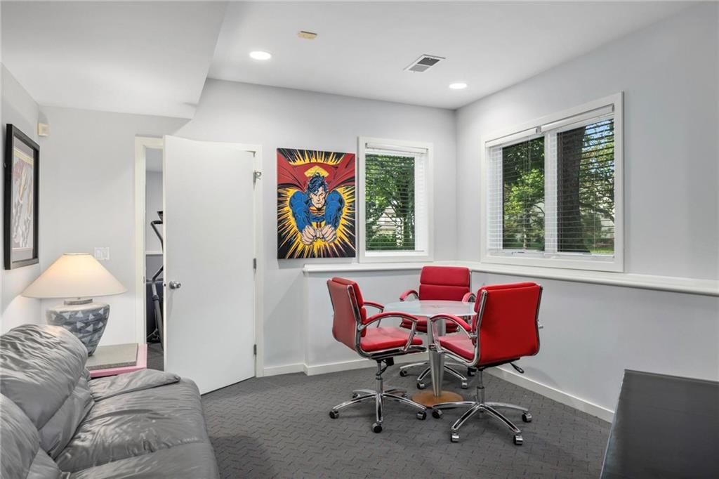 2112 W 117th Street — photo 48