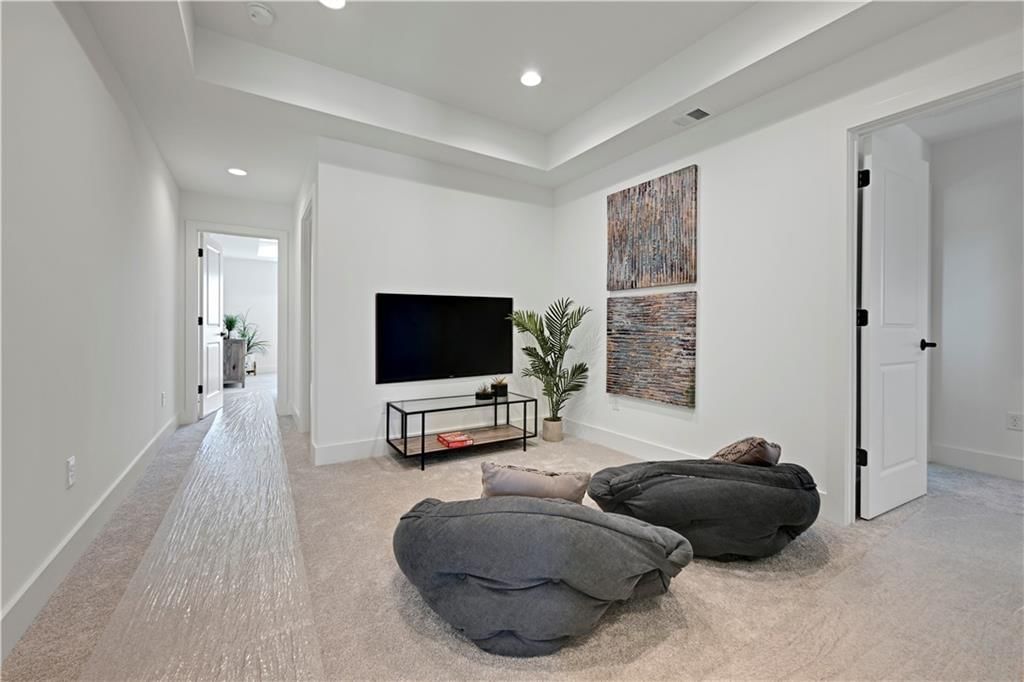 17308 Earnshaw Street — photo 31