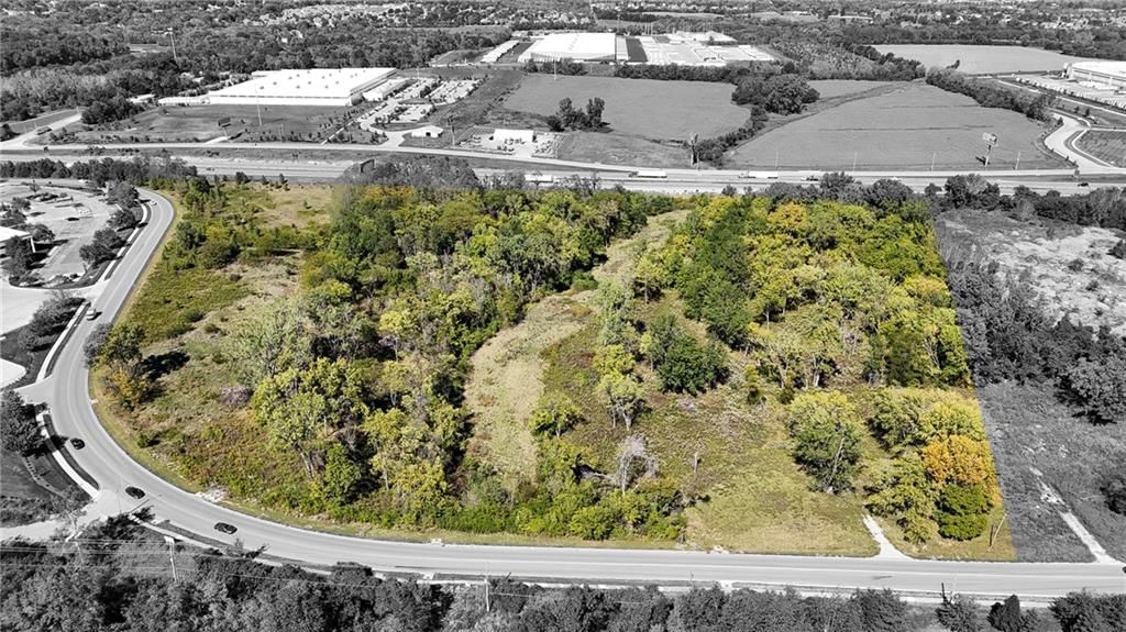 2401 Coronado Drive, Blue Springs, MO