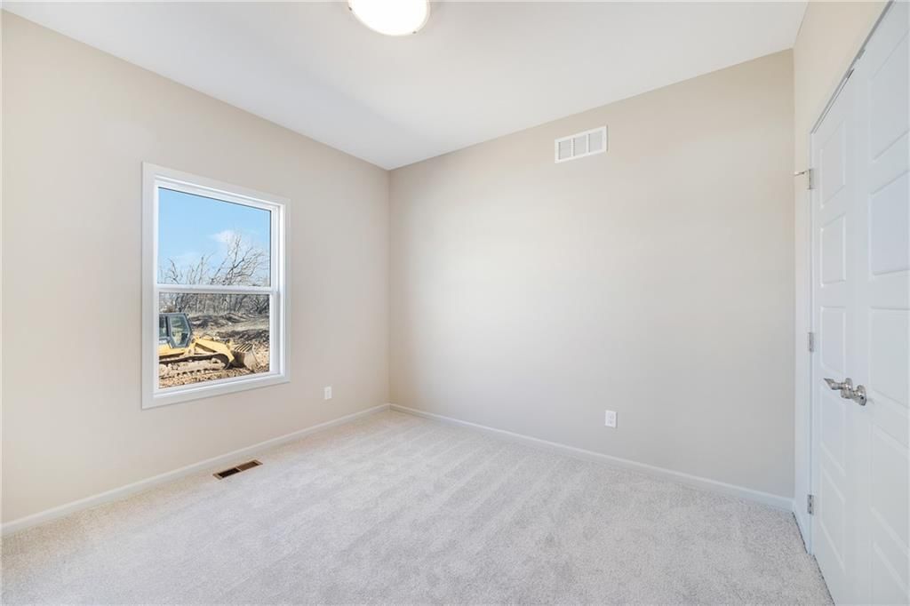 9333 N Belton Avenue — photo 6