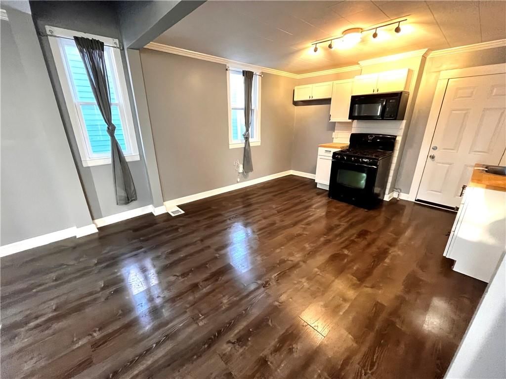 2329 Jarboe Street — photo 6