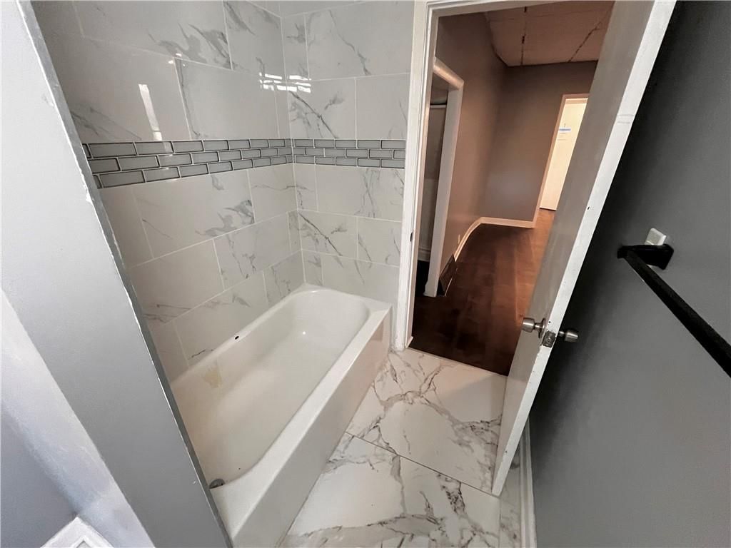 2329 Jarboe Street — photo 12