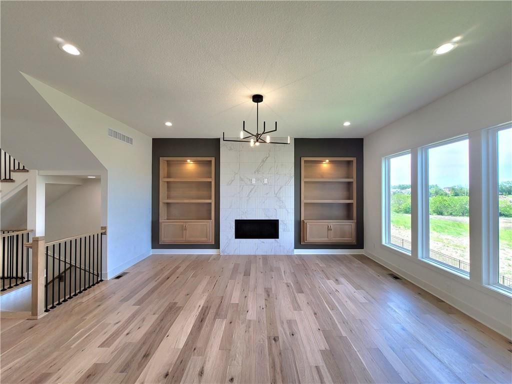 18236 Earnshaw Street — photo 6