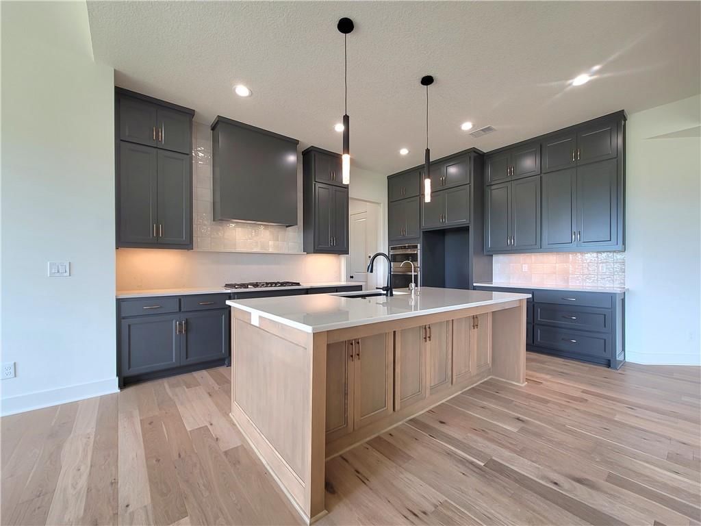 18236 Earnshaw Street — photo 10