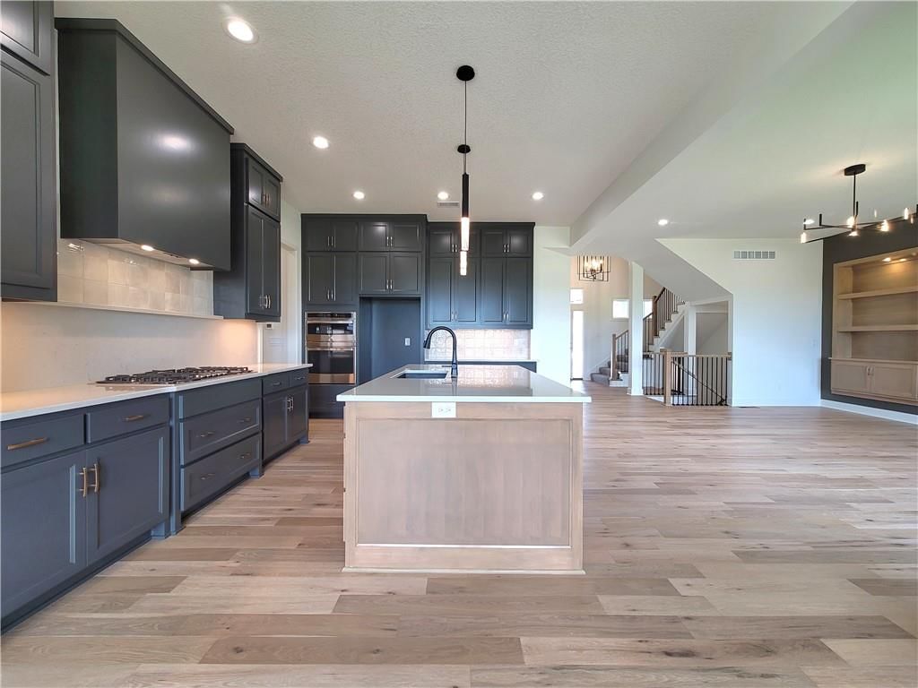 18236 Earnshaw Street — photo 11