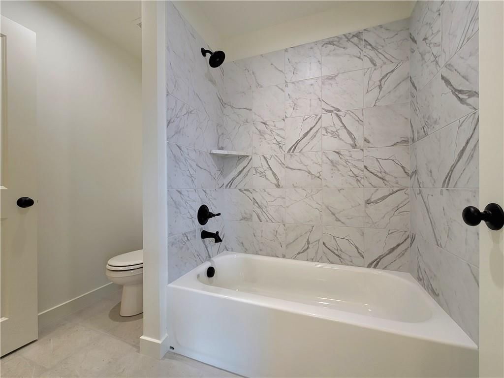 18236 Earnshaw Street — photo 27