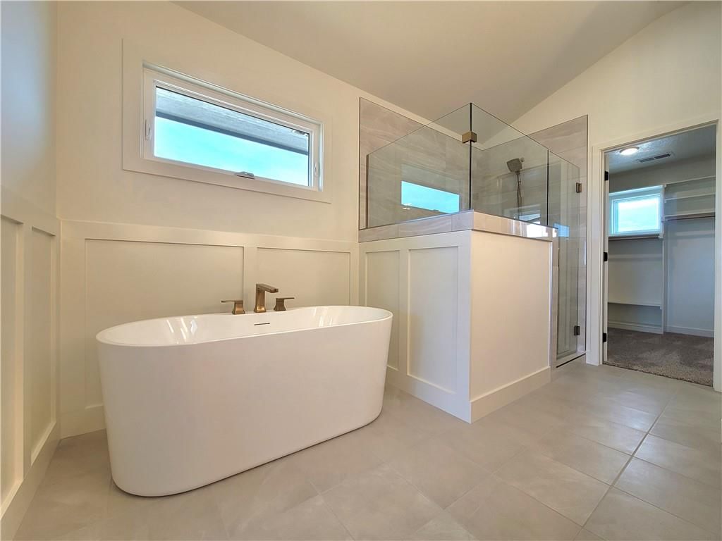 18236 Earnshaw Street — photo 38