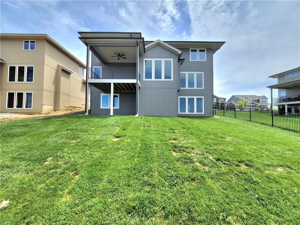 18236 Earnshaw Street — photo 49