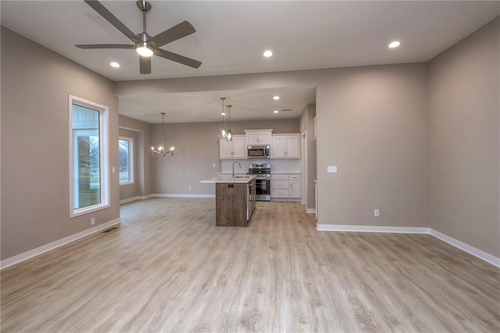 107 N Carriage Meadows Trail — photo 5