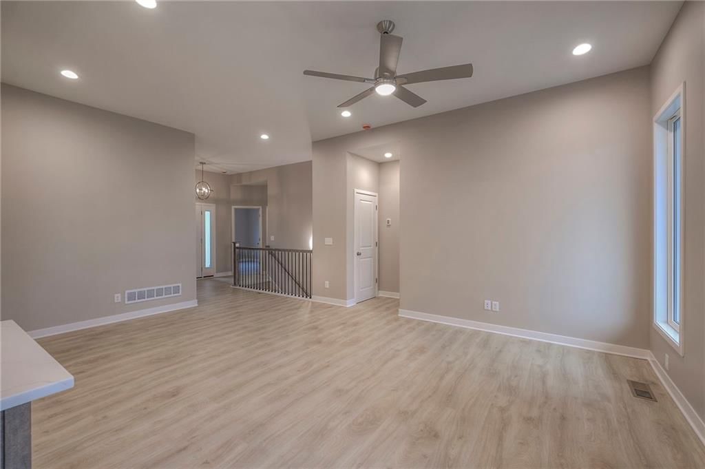 107 N Carriage Meadows Trail — photo 6