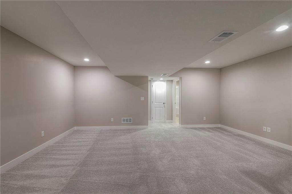 107 N Carriage Meadows Trail — photo 30