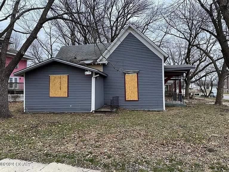 229 S Main Street — photo 2