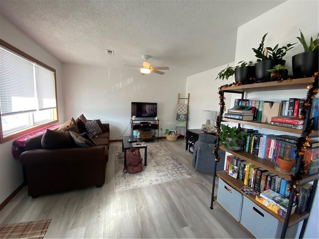 111 W 9TH Street — photo 10