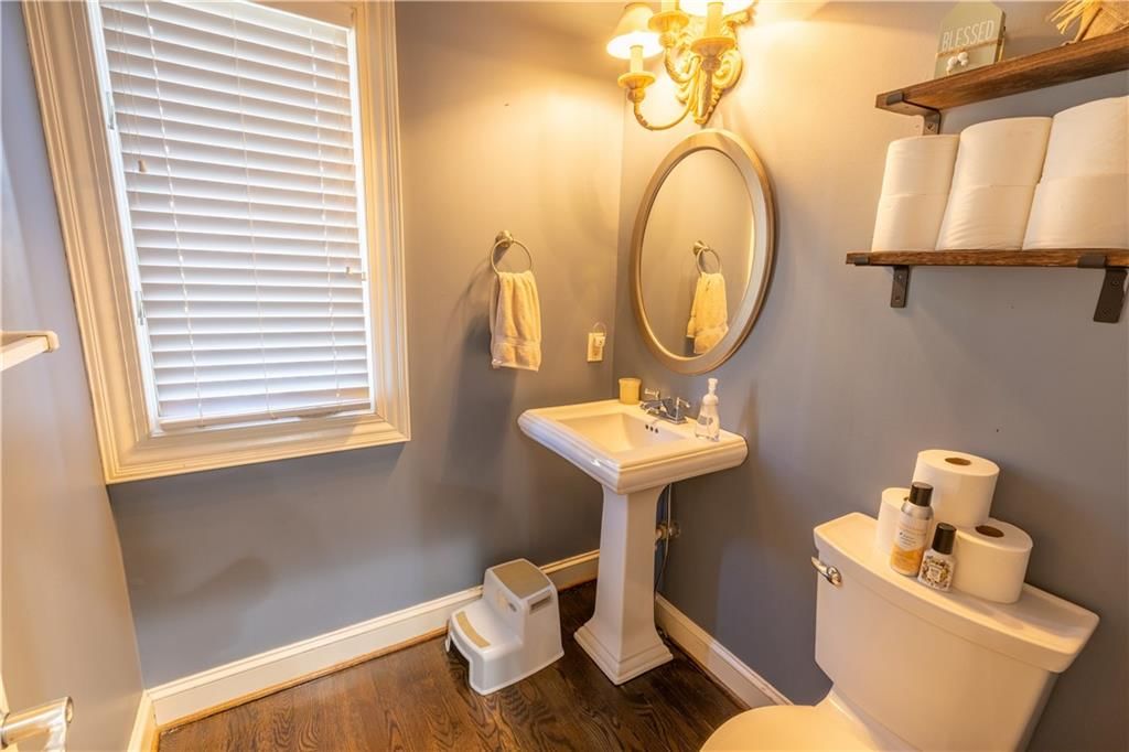 6408 N Spruce Avenue — photo 15