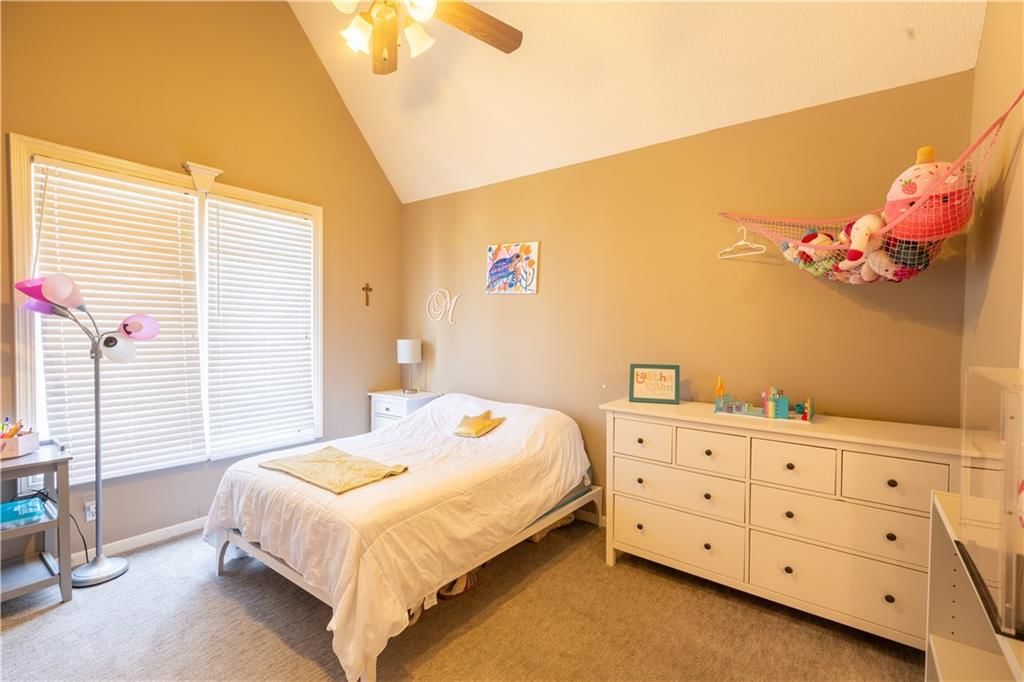 6408 N Spruce Avenue — photo 29