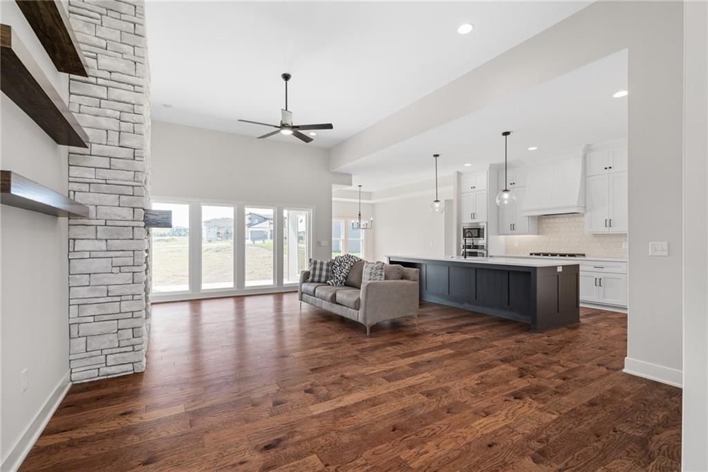 25003 W 89th Terrace — photo 7
