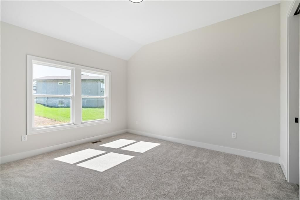 25003 W 89th Terrace — photo 32
