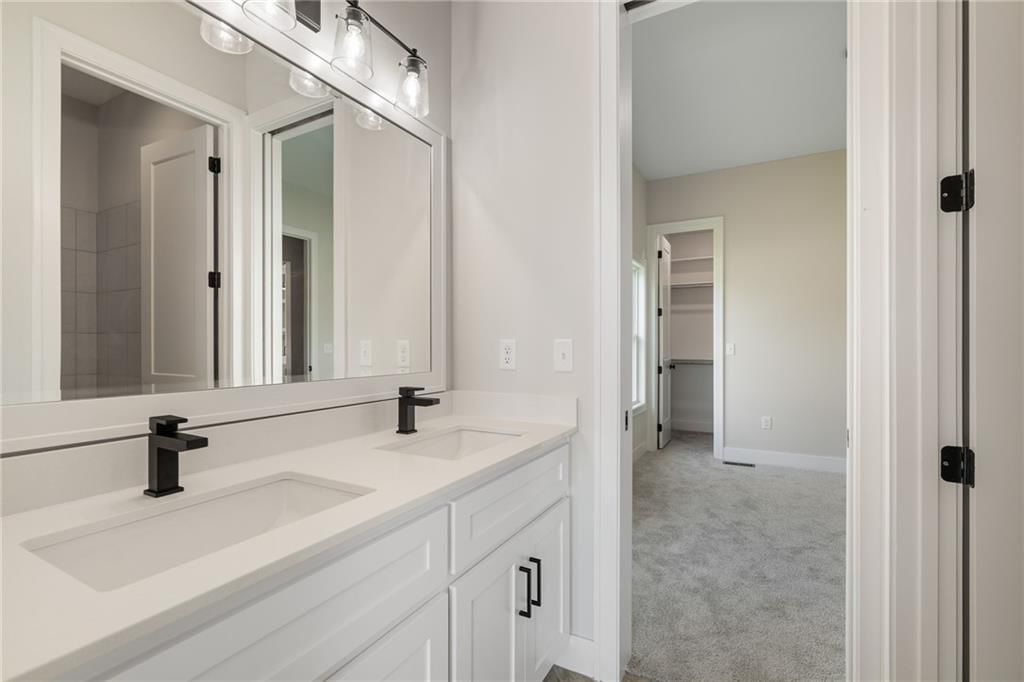 25003 W 89th Terrace — photo 33