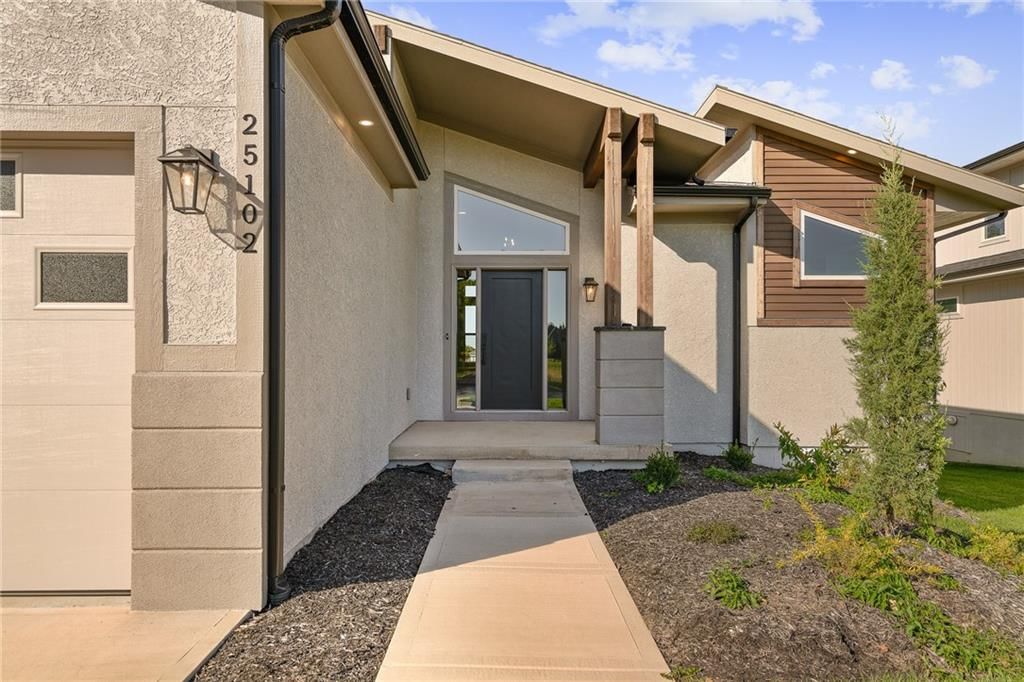 25102 W 90th Terrace — photo 3