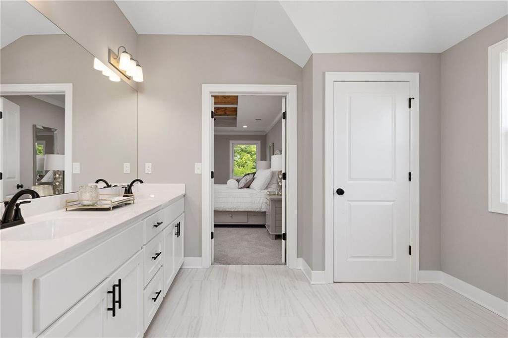 31409 W 85th Terrace — photo 9