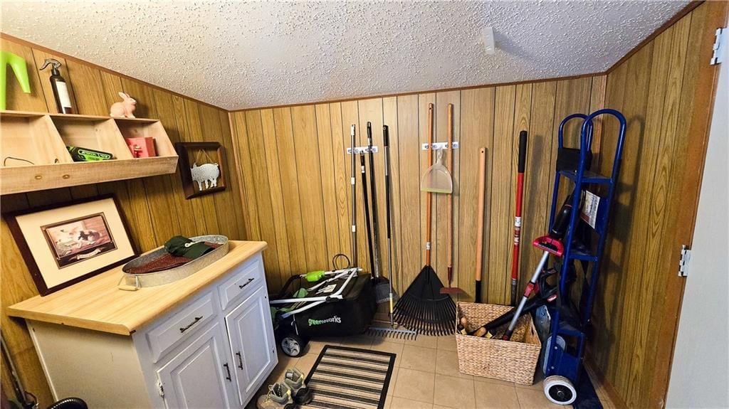 748 S Lowman Street — photo 24