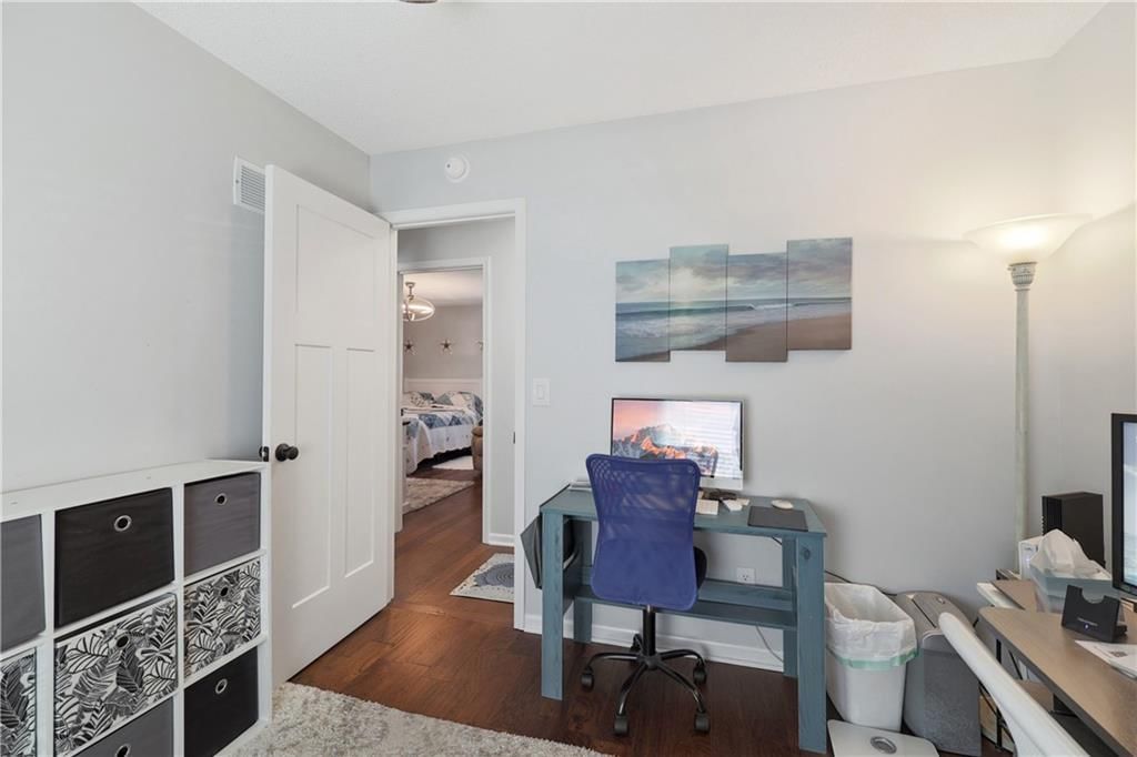 302 W 32nd Street — photo 18