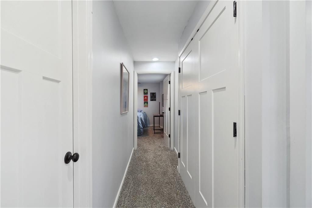 302 W 32nd Street — photo 23