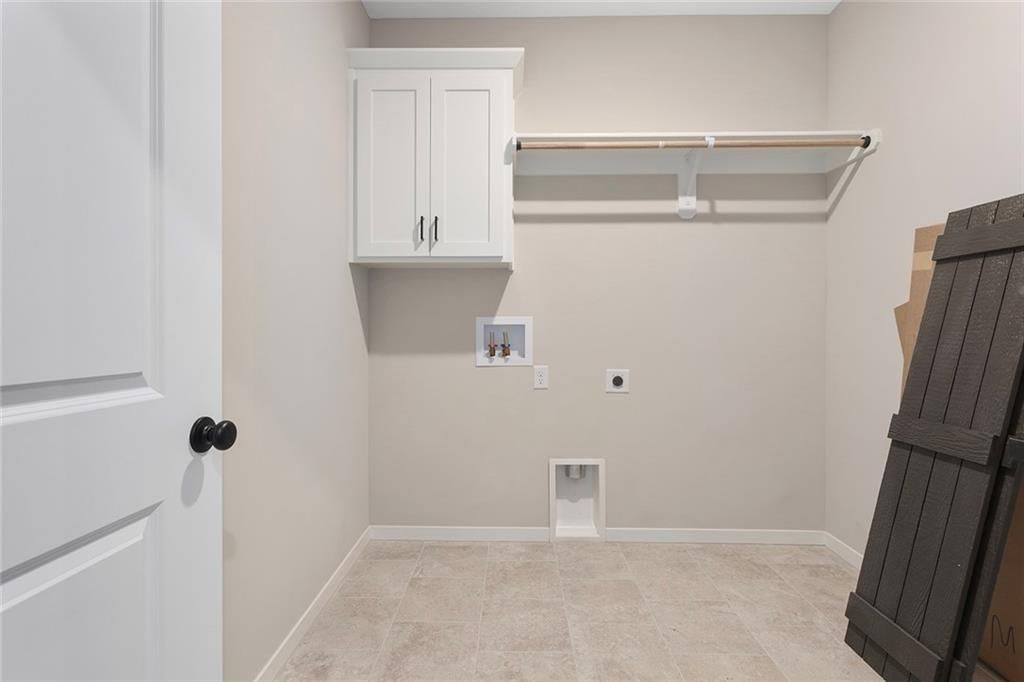 217 SW Chelmsford Drive — photo 24