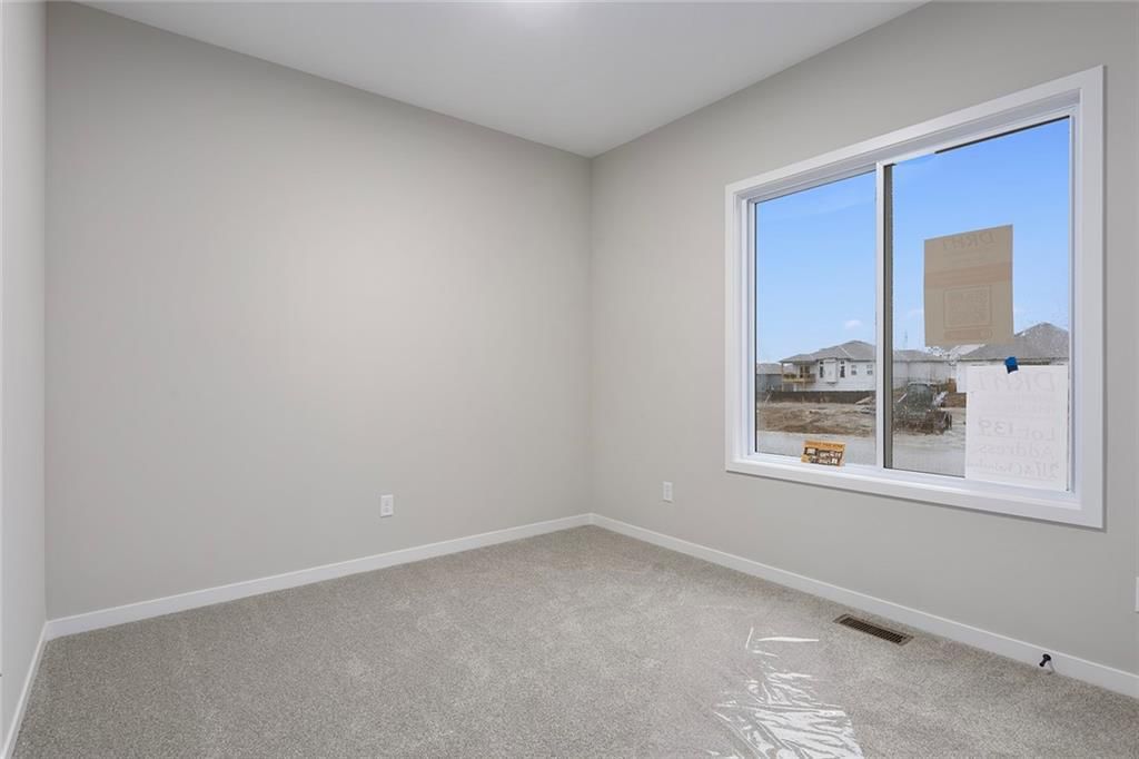 217 SW Chelmsford Drive — photo 25