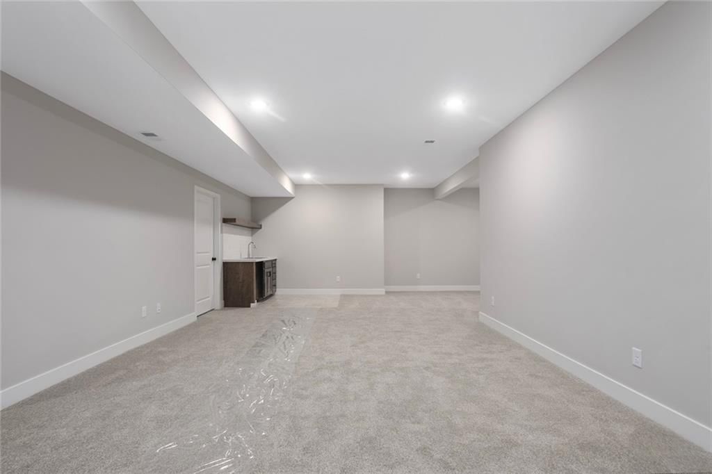 217 SW Chelmsford Drive — photo 28