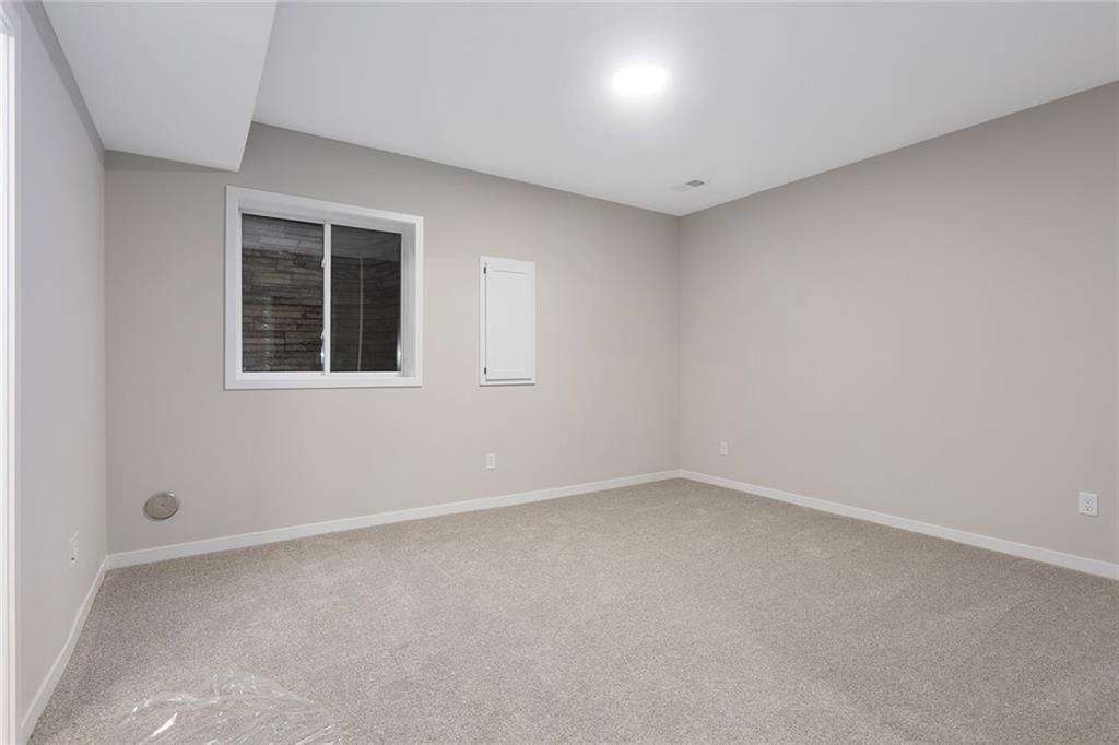 217 SW Chelmsford Drive — photo 31