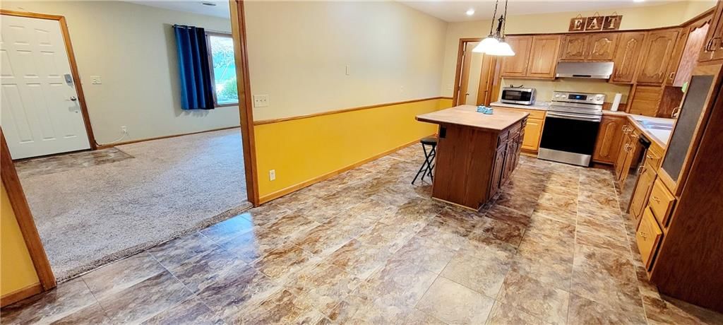 1516 E Lincoln Street — photo 3