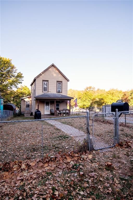 929 N 7th Street, Atchison, KS