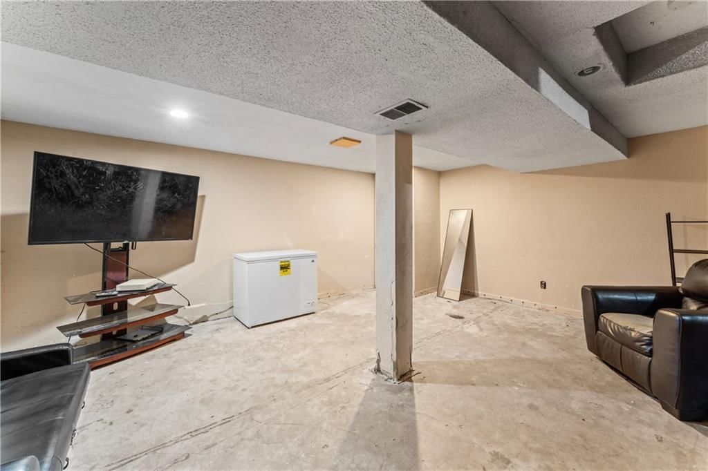 509 NE Grand Avenue — photo 27