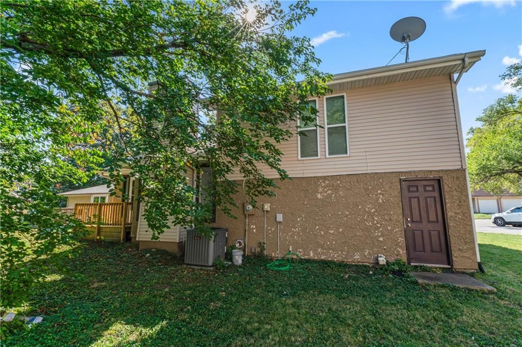 509 NE Grand Avenue — photo 30