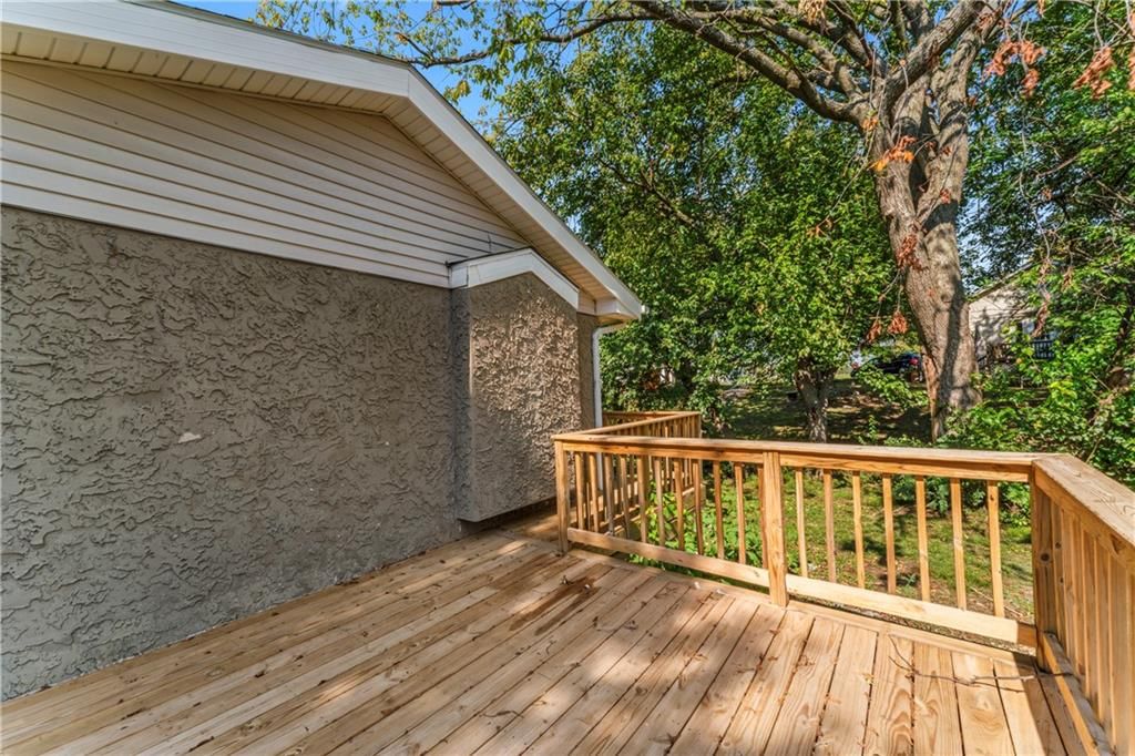 509 NE Grand Avenue — photo 33